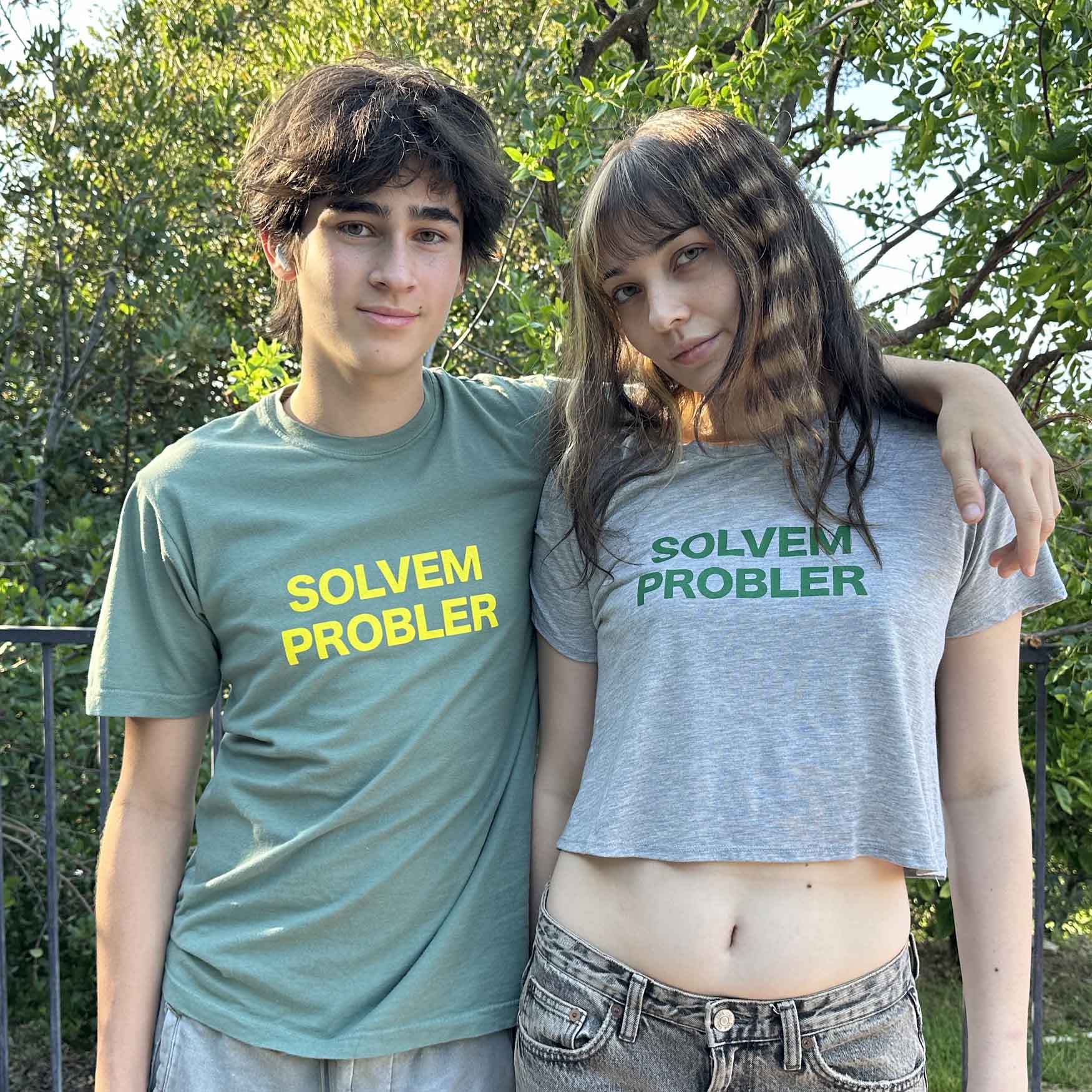 "SOLVEM PROBLER" Women's Crop Top